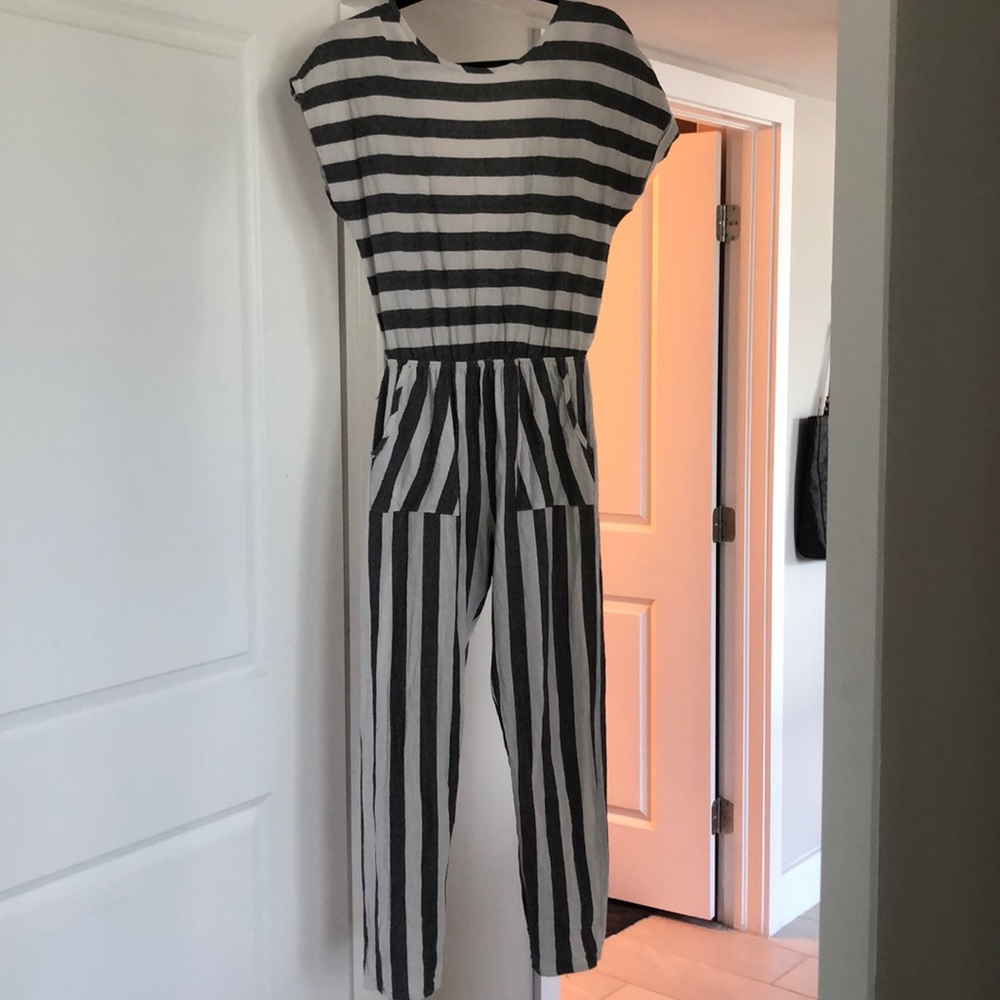 Romper with pockets